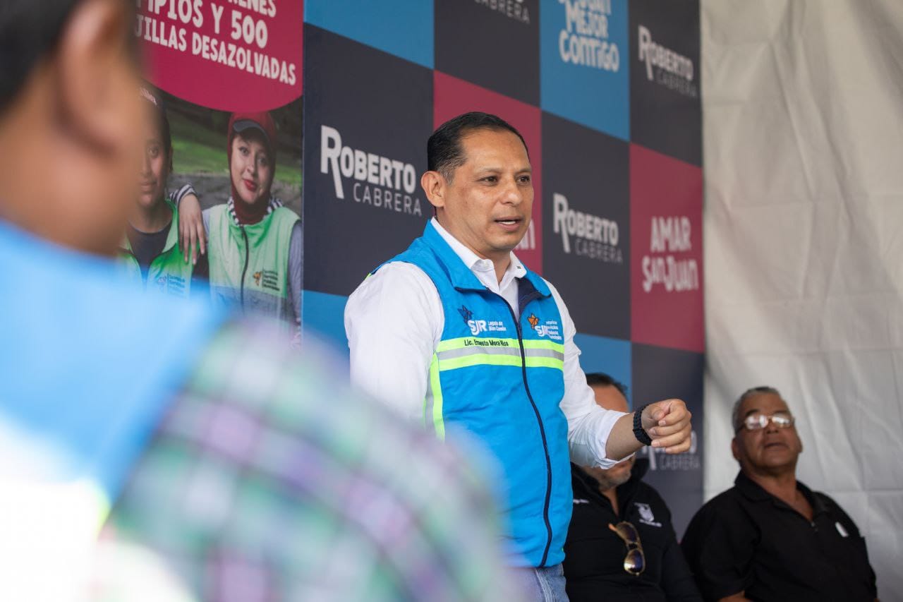 Programas de limpieza, poda y mantenimiento benefician a más de 300 mil sanjuanenses: Roberto Cabrera